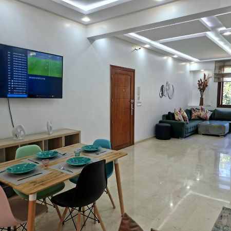 Appartamento Luxury Family House With Garden View Casablanca Esterno foto