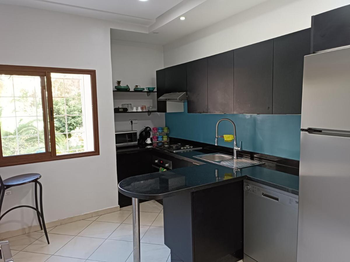 Appartamento Luxury Family House With Garden View Casablanca Esterno foto