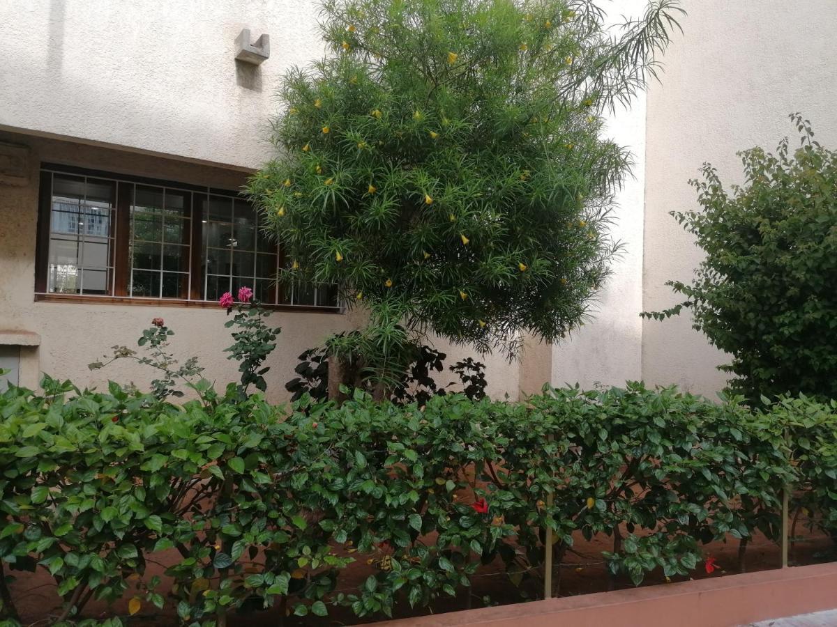Appartamento Luxury Family House With Garden View Casablanca Esterno foto