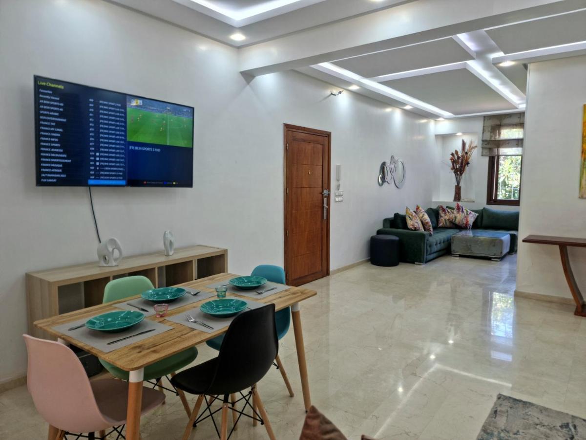Appartamento Luxury Family House With Garden View Casablanca Esterno foto