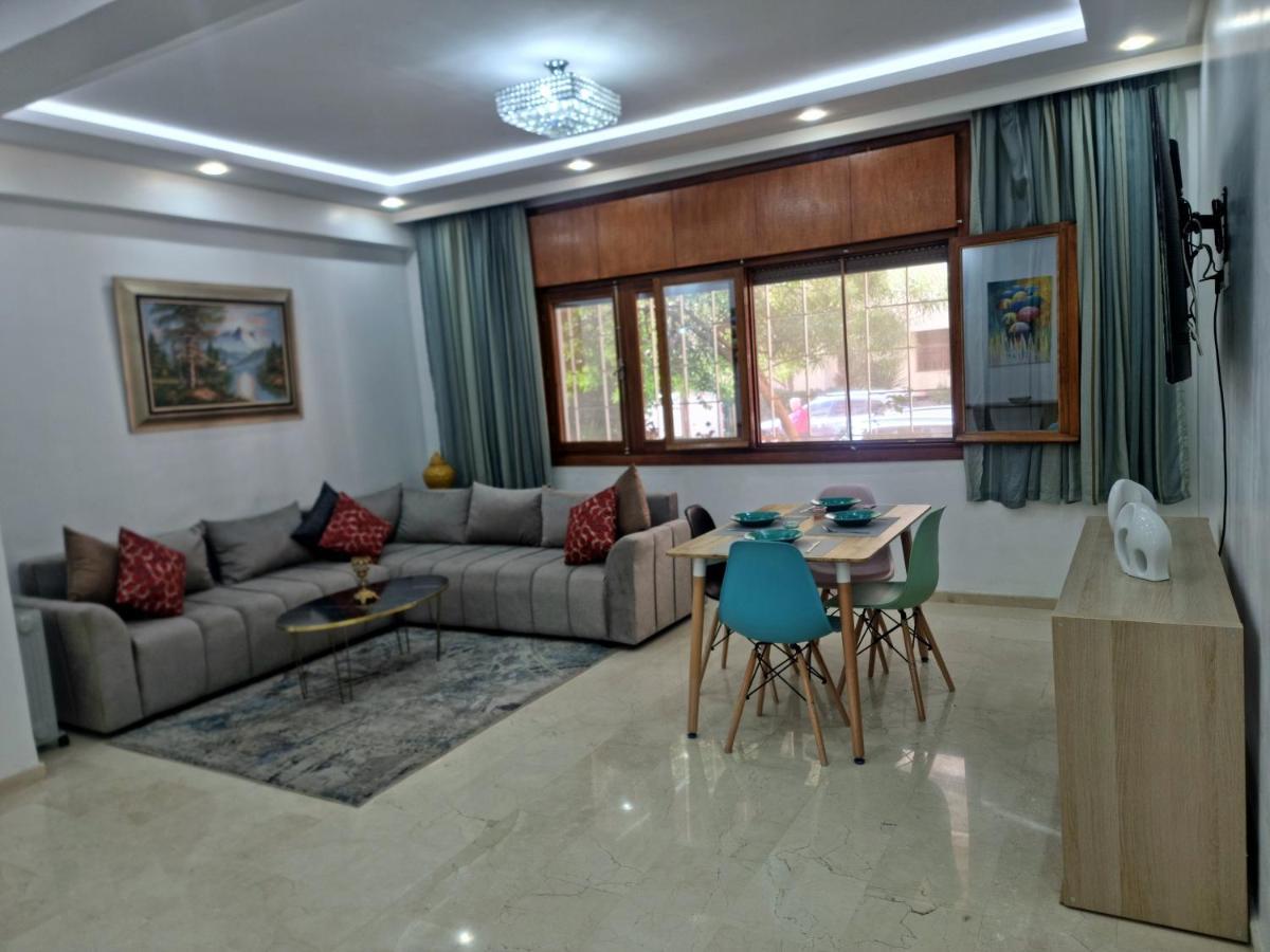 Appartamento Luxury Family House With Garden View Casablanca Esterno foto